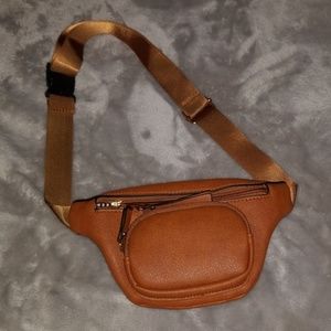 ⭕ SOLD ⭕ Belt Bag